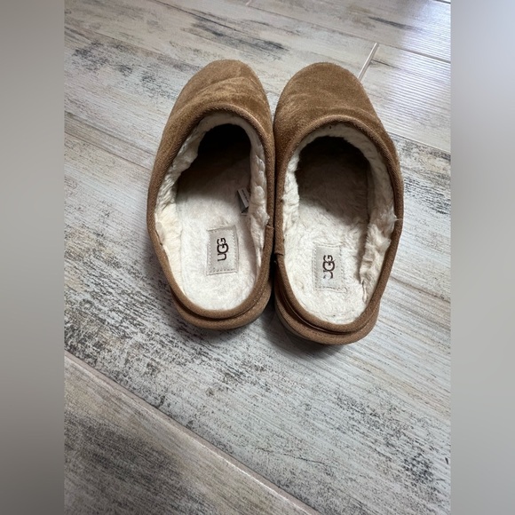 Men’s Classic Ugg Slip On - Picture 5 of 7